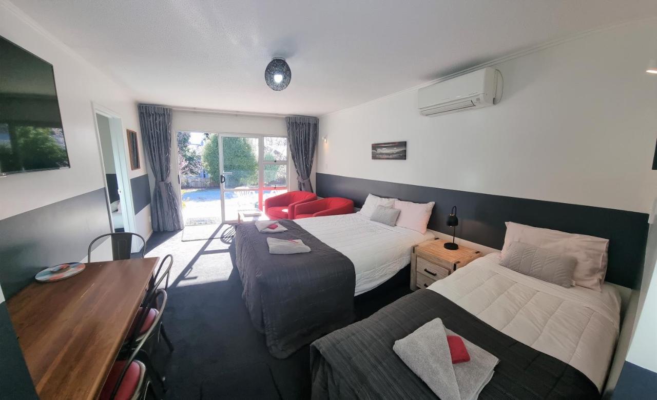 Alpine Motel Ванака Екстер'єр фото