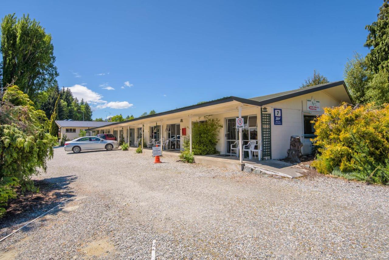 Alpine Motel Ванака Екстер'єр фото