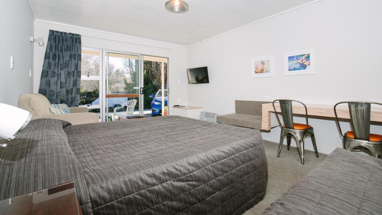 Alpine Motel Ванака Екстер'єр фото